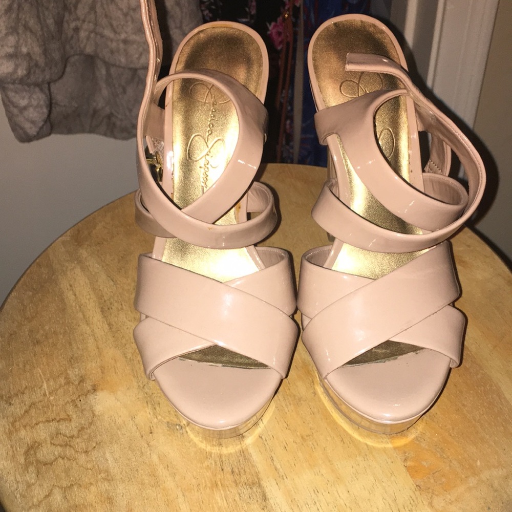 Nude Jessica Simpson heels